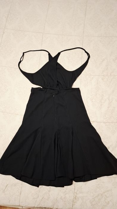 Rochie cu spatele gol XS
