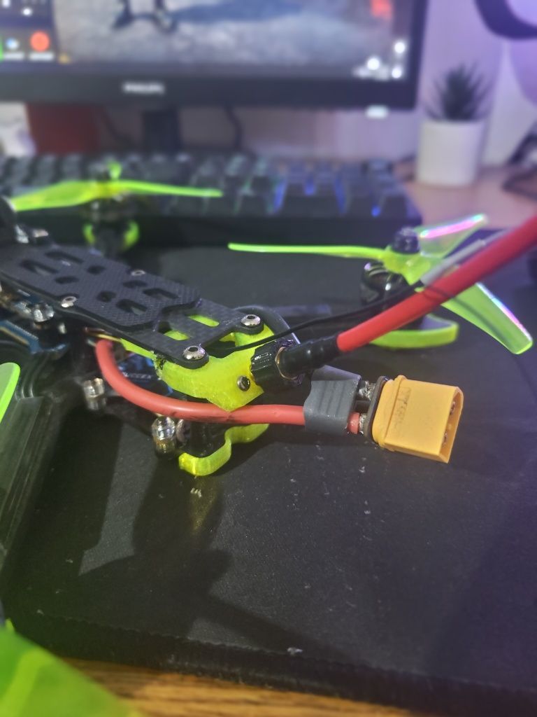 Drone fpv nazgul5 v2
