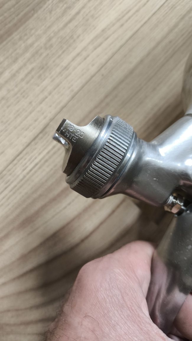 Anest Iwata Air Gunsa AZ3 HTE2 професионален пистолет за пръскане HVLP