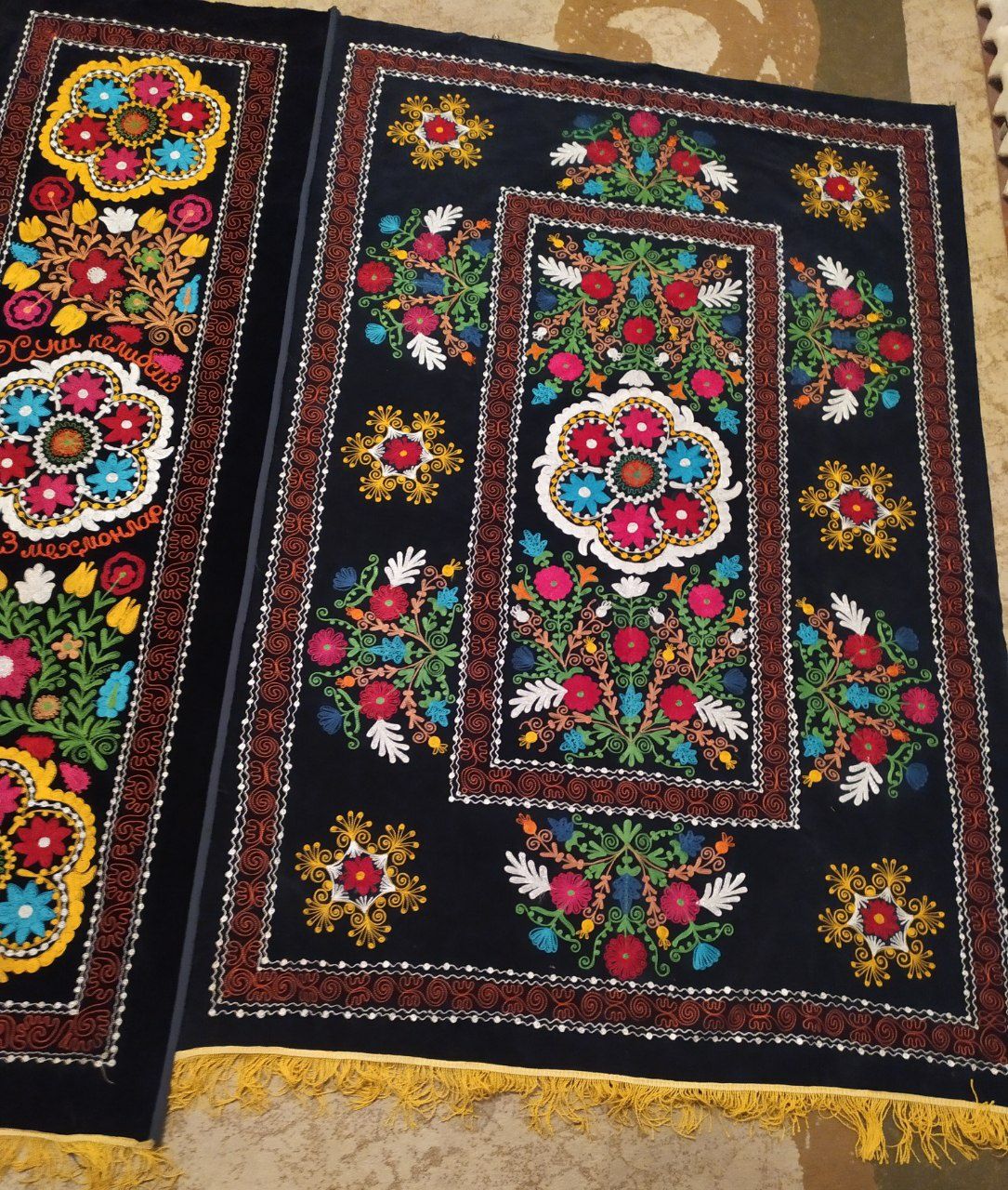 Ташкентский паляк (вышивка сюзане).