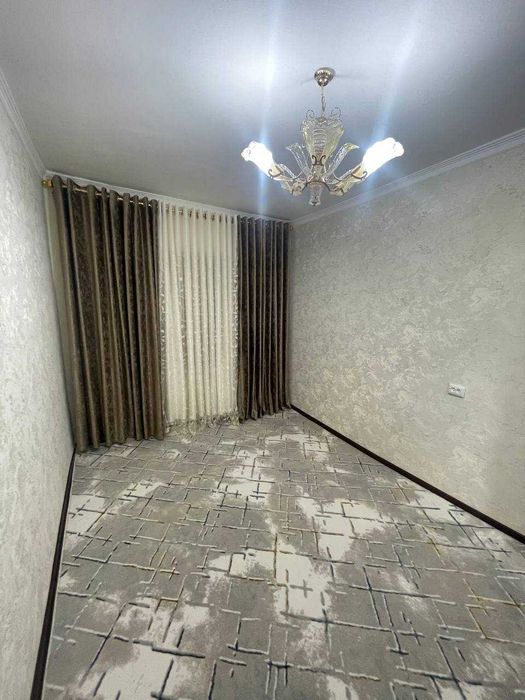 Продаётся 3х комн квартира на 3 этаже Ор-р  6 микрорайон Лавита