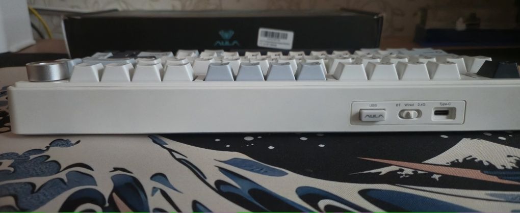 Игровая беспроводная клавиатура