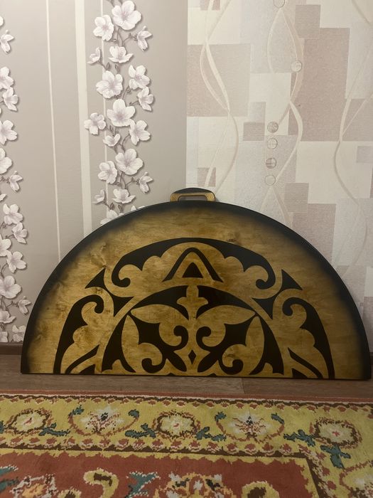 Круглый (дөңгелек) стол