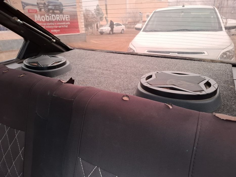 Moshina yaxshi hamma narsasi joyida