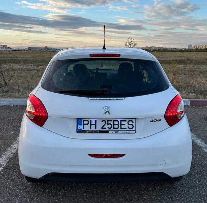 Peugeot 208