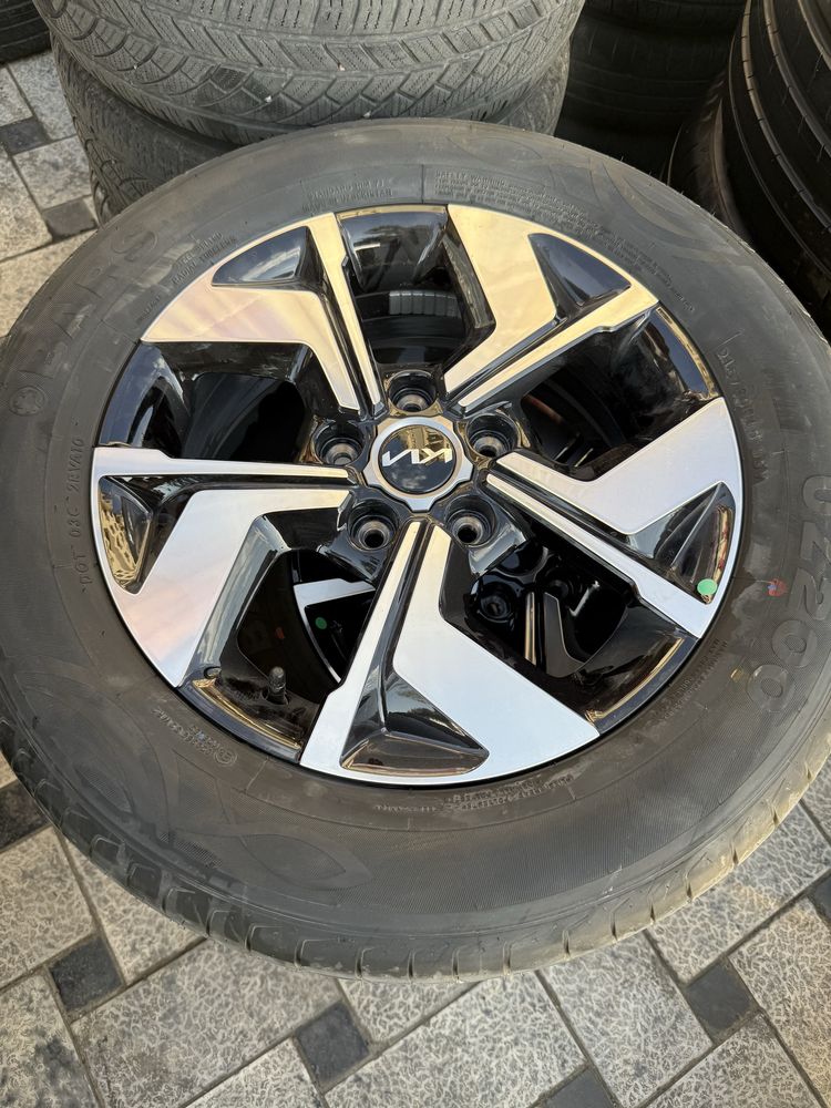 Kia sonet full diska baloni arginal yengi xolatda obmen bor
