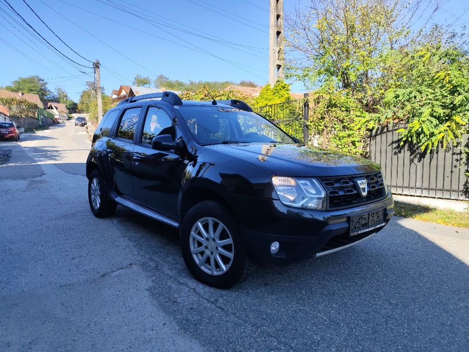 Dacia Duster an 2017 motor 1.5 DCi 110 cai /Euro 6/ 4x4/Navi/senzori