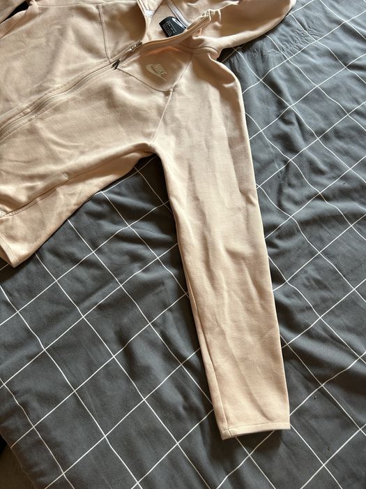 Nike tech fleece
