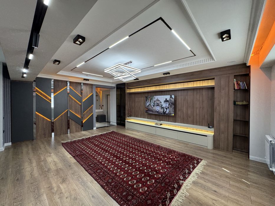 Urganch cityda 2 xonali kvartira sotiladi