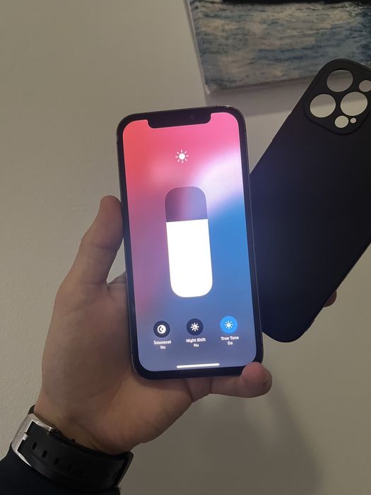 Iphone 12 pro baterie 100%