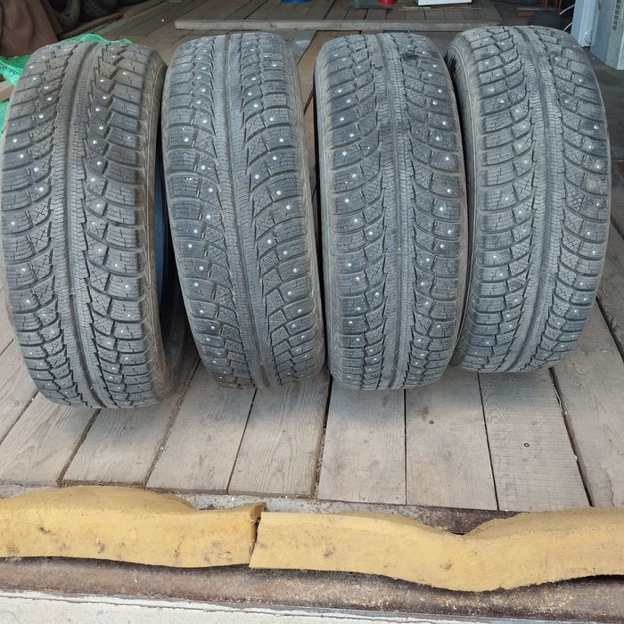 Продам б/у шины шипованные зимние 215/60 R16 г Костанай