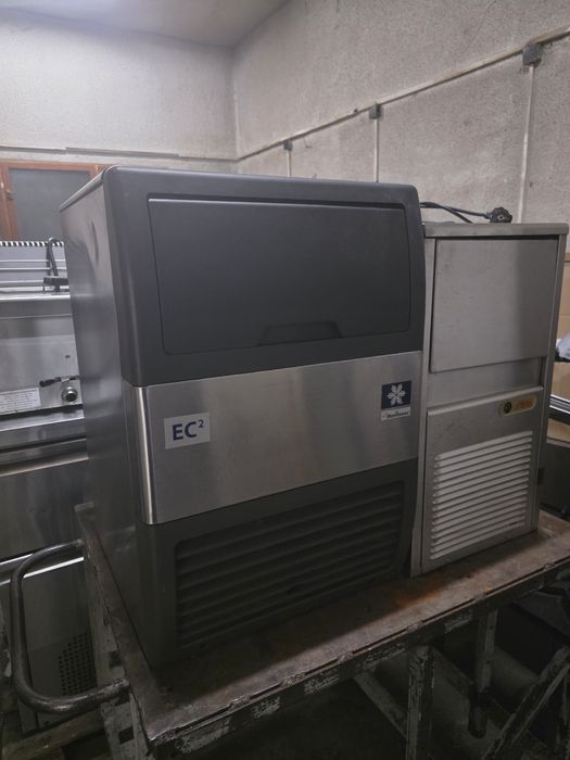 Професионален ледогенератор Manitowoc 28 кг./24 ч.