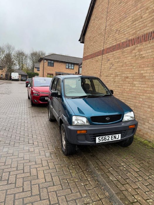 Daihatsu Terios 1.3 bezina volan drepata automata