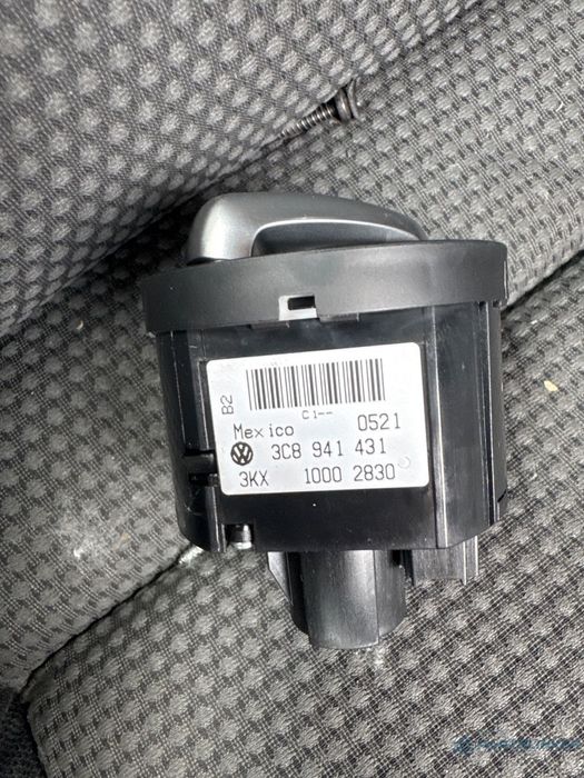 Bloc lumini VOLKSWAGEN GOLF VI 5K1_ 2008 - 2012 TDi BlueMotion CAYC 3C8941431