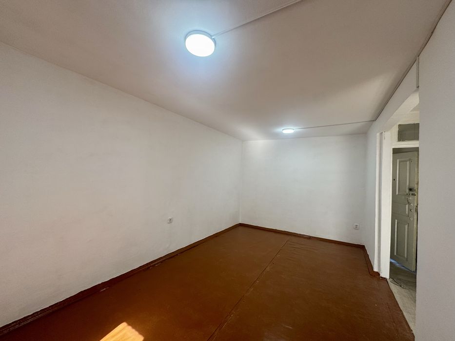 1 комнатная квартира, на 4 этаже. Рудакий