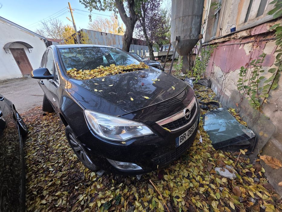 Capota bara fata faruri opel astra j