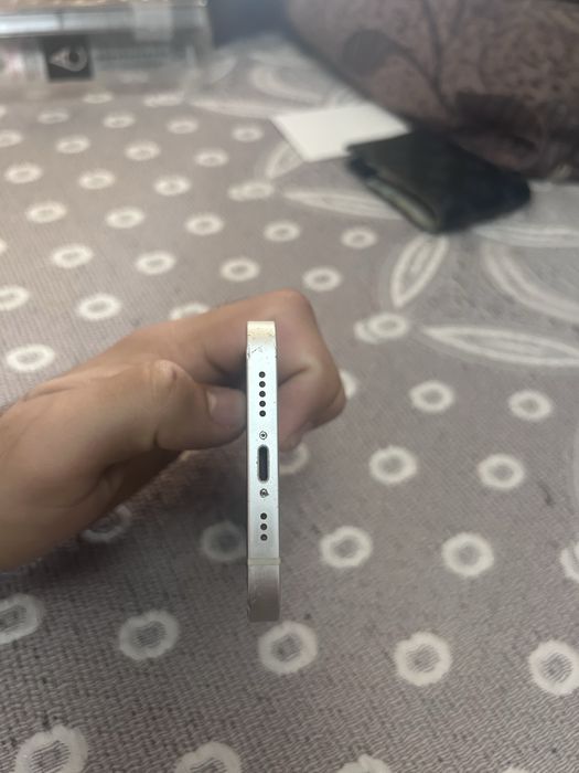 Vand iphone 12 64gb