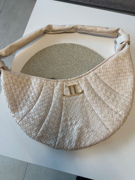 Geanta Lynne Bodybag