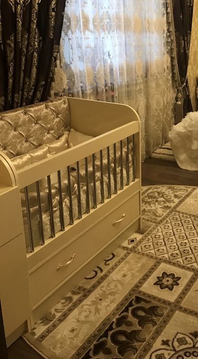 Детская кроватка