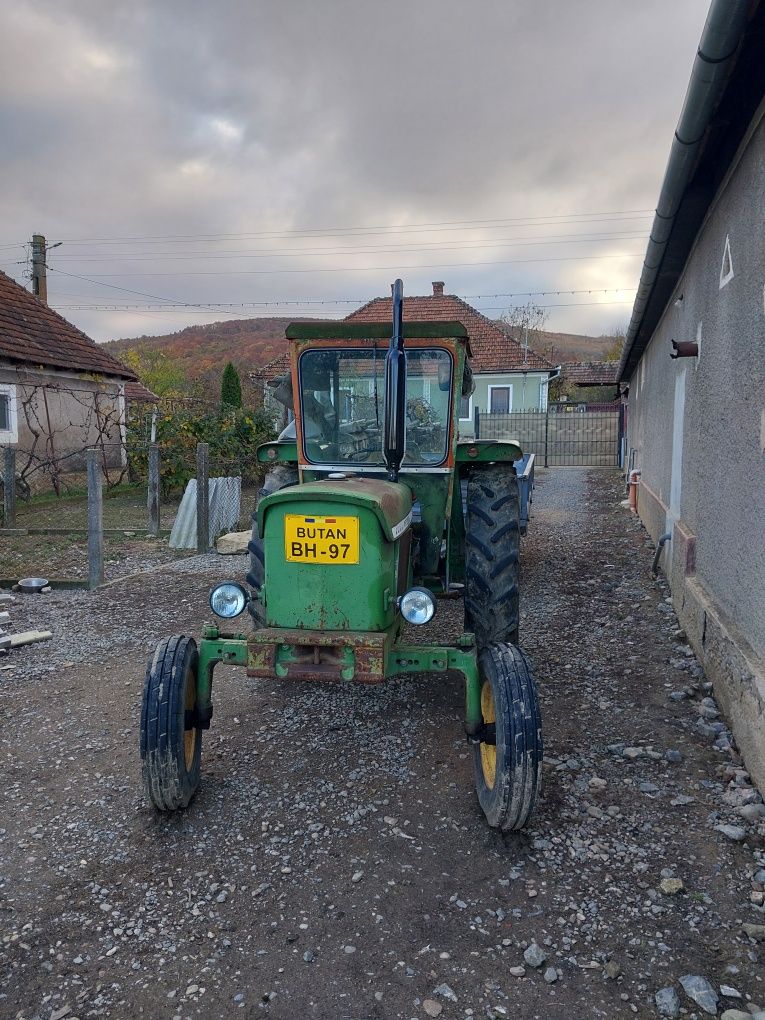 John Deere 1020 44 cp