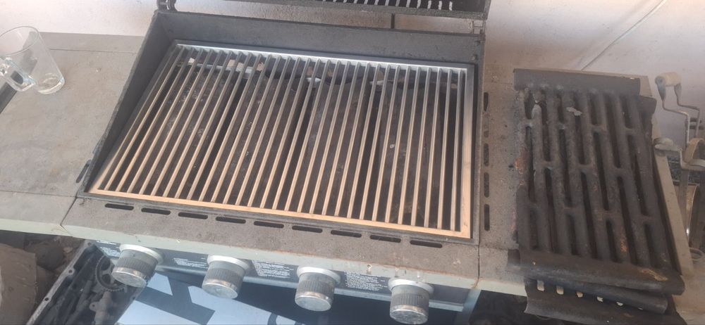 Неръждаема Скара