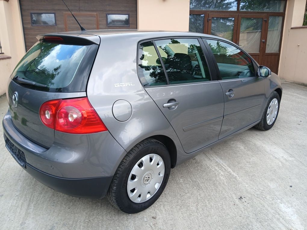 Vw golf 5, motor1,4 benzina,an fabricație.2007 Euro 4