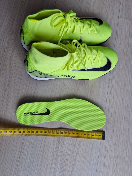 ghete de fotbal Nike Mercurial 37