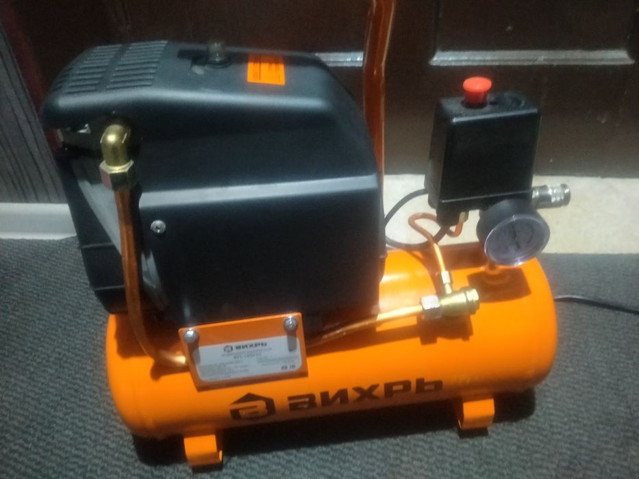 Компрессор воздушный, безмасляный 160л.,8 бар