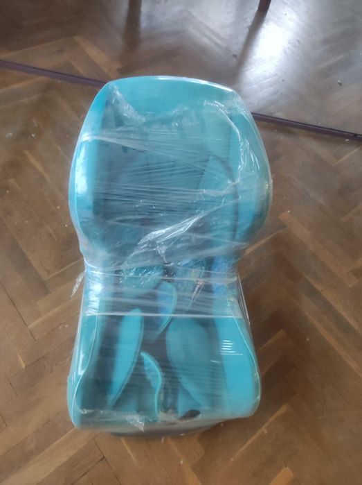 Детски столчета за кола
