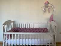 Patut de lemn bebe cu saltea inclusa plus carusel patut cadou