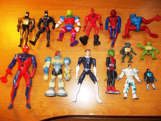 Figurine eroi , Spiderman , Batman , Masca , Turtles ,Transformers