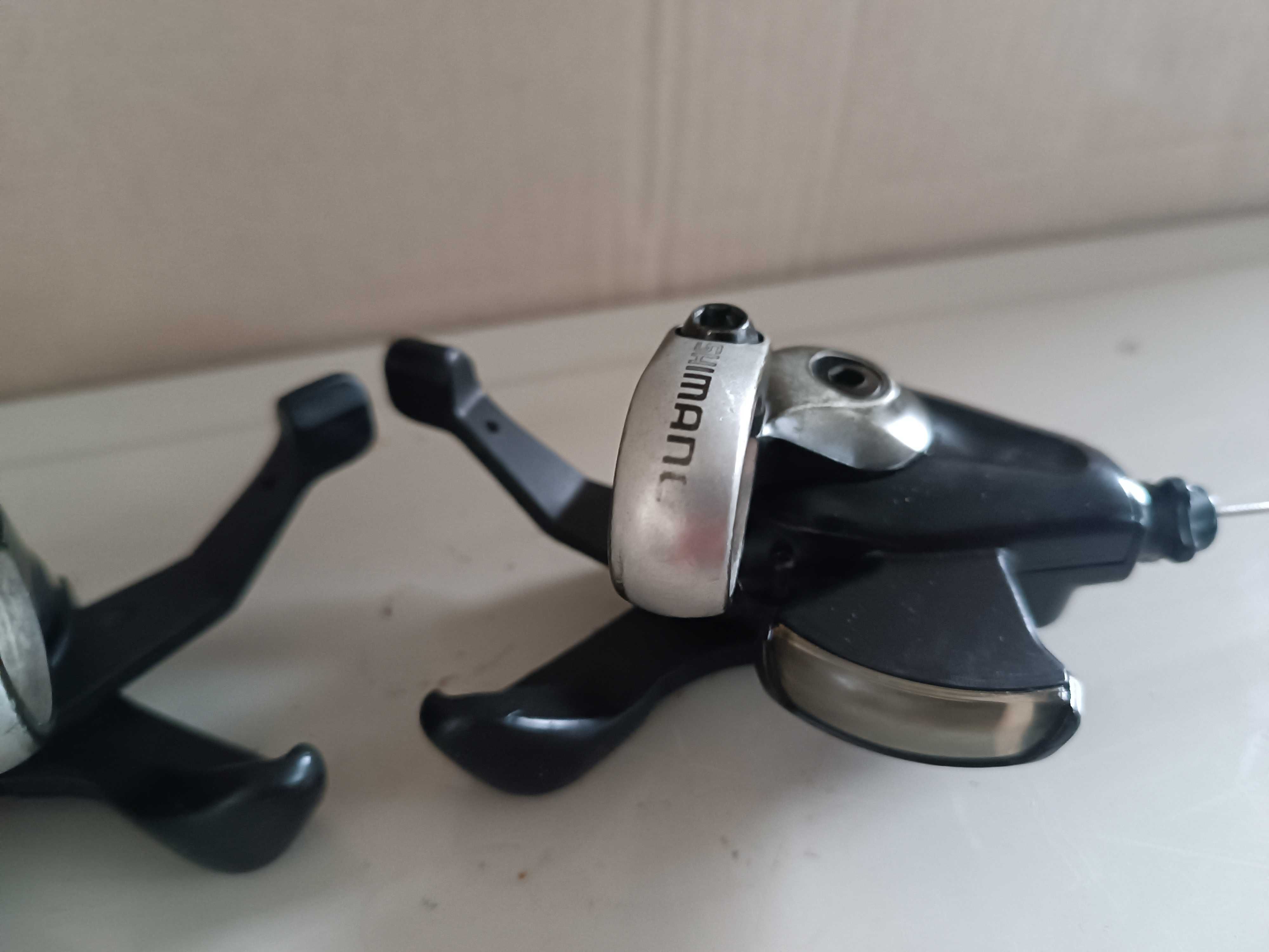SHIMANO 3x8 команди за велосипед, лява и дясна - чифт