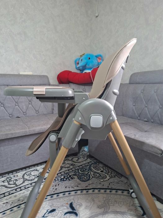 Bolalar ovqatlanadigan stuli