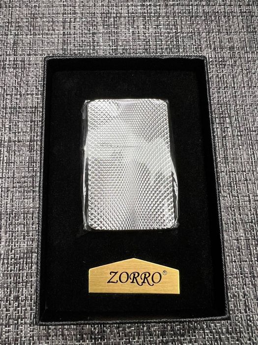Бензиновая зажигалка Zorro