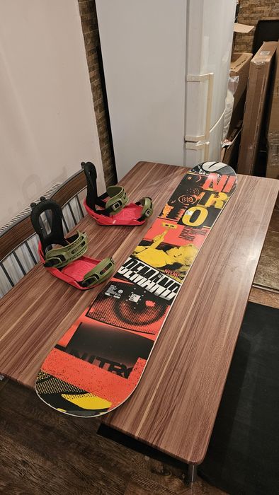 Placa Snowboard Nitro Demand 146 cu legaturi Switchback M