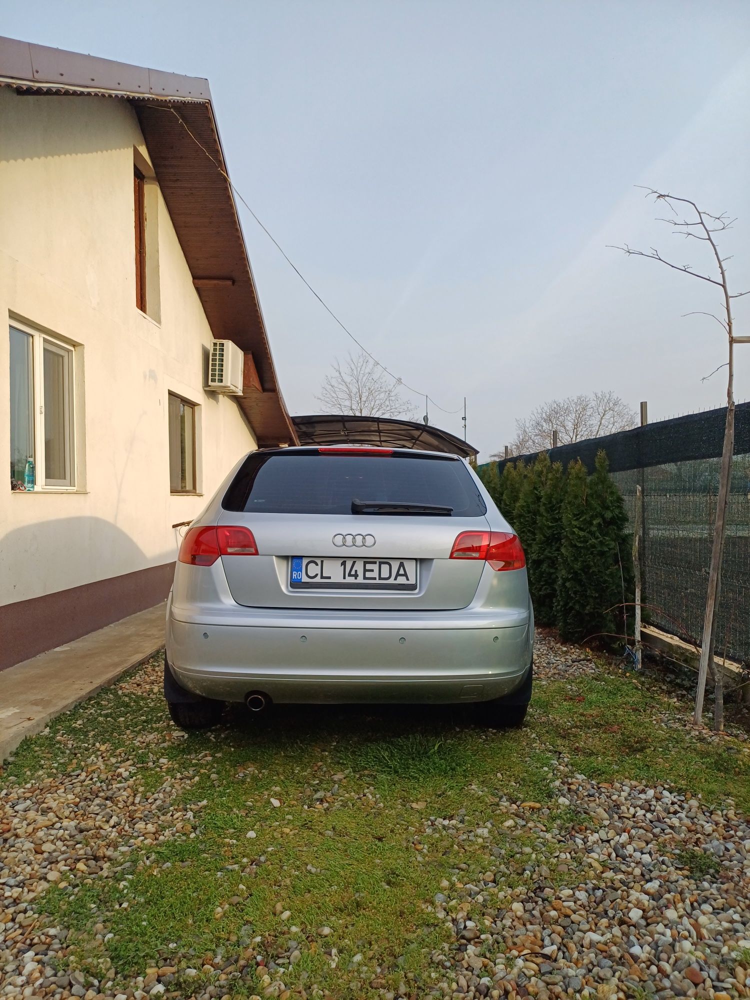 Audi A3 1.6 benzina 3950 negociabil.