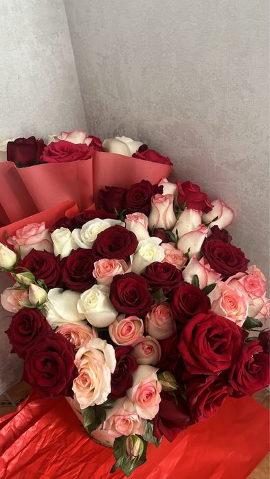 Сарыағаш букетпенде штукта сатылады бағасын келісеміз