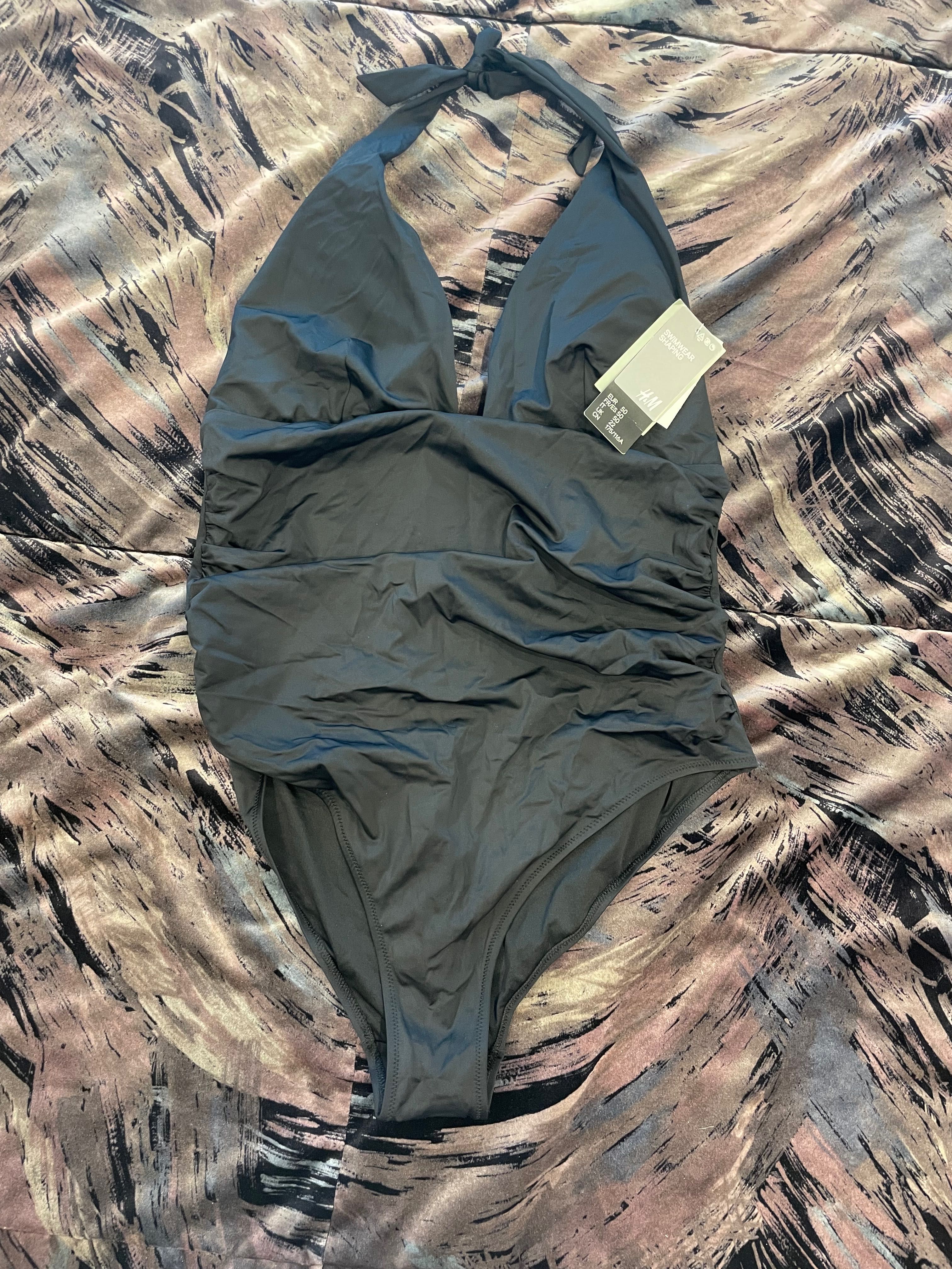 Vand costum de baie intreg,nou,cu eticheta,mar 50,H&M