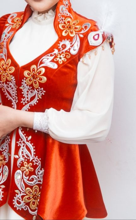 Кажекей и платье на кыз узату, сырга салу
