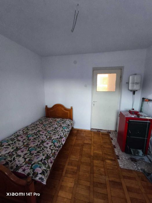 Se vinde apartament 3 camere