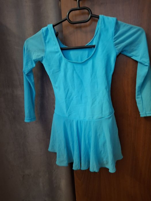 Плать для танцев на девочку от 4 .5лет