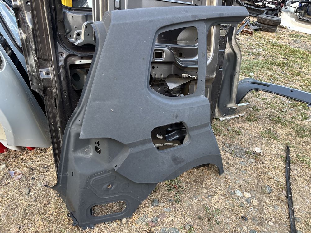 Панел Калник VW Touran