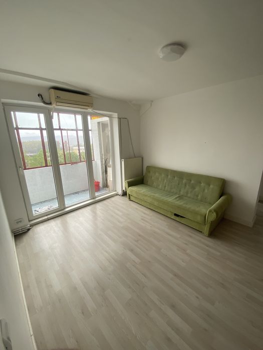 Inchiriez apartament cu 2 camere