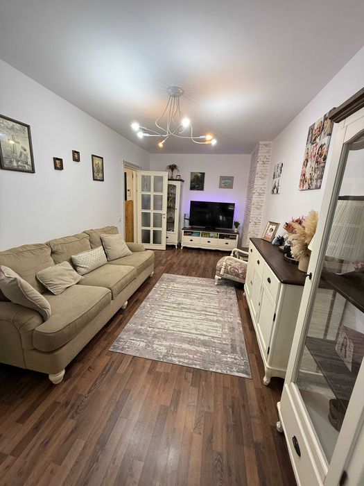 De Vanzare, Apartament 3 Camere + Parcare, Visoianu