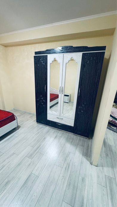 продам шкаф,тумбочка