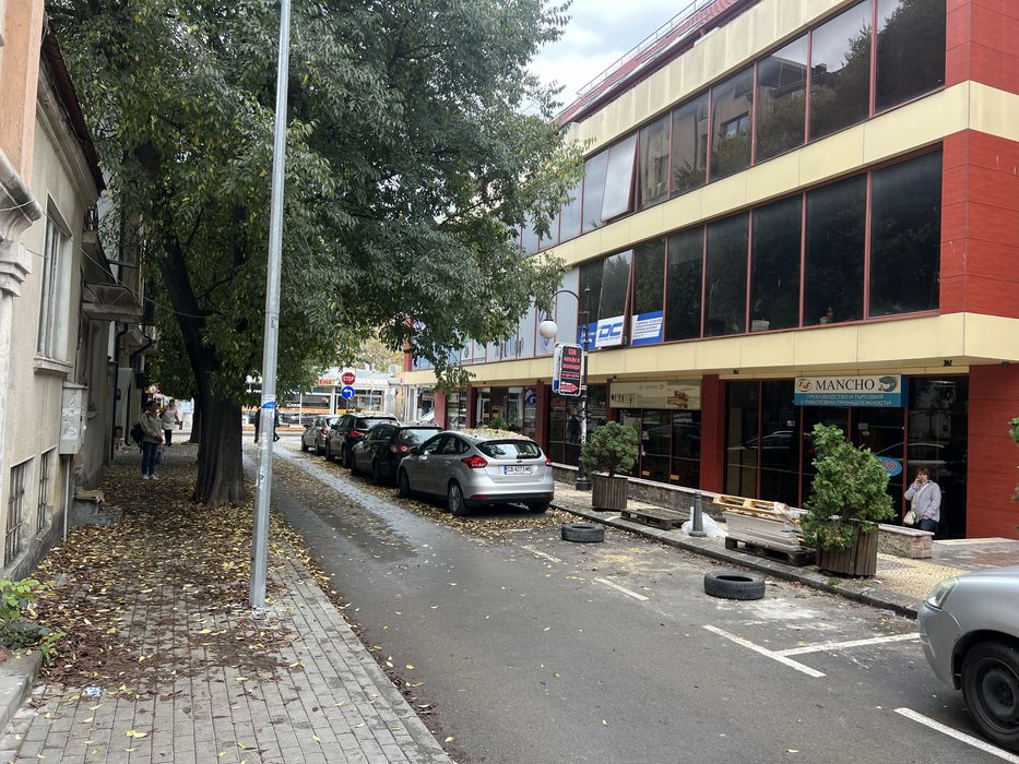 Дава се под наем Гараж / Паркомясто в Варна, Колхозен пазар - 16 кв.м за 50000 € - Снимка #7