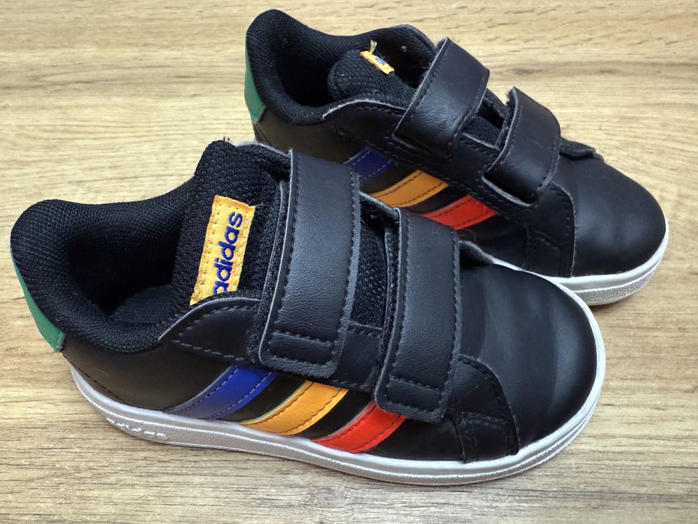 Детски кецове Adidas 25 номер