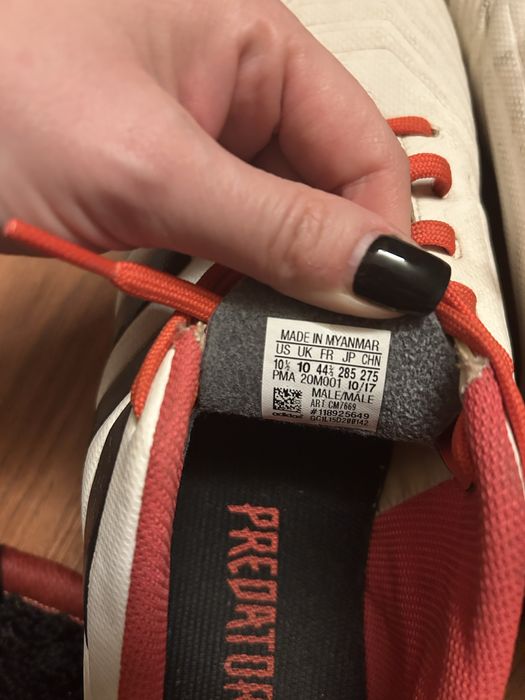 Ghete fotbal adidas predator