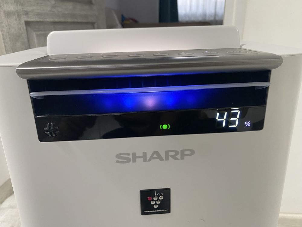 Purificator aer Sharp