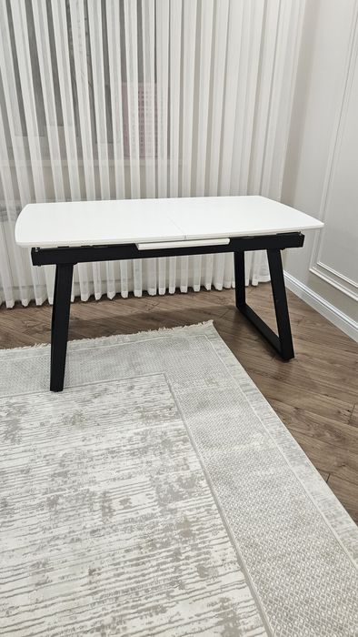 Продам кухонный стол